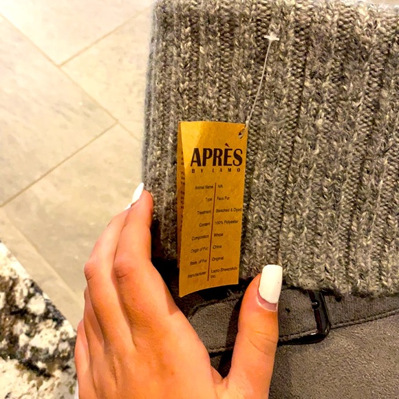 Fuzzy boots - Picture 3 of 3